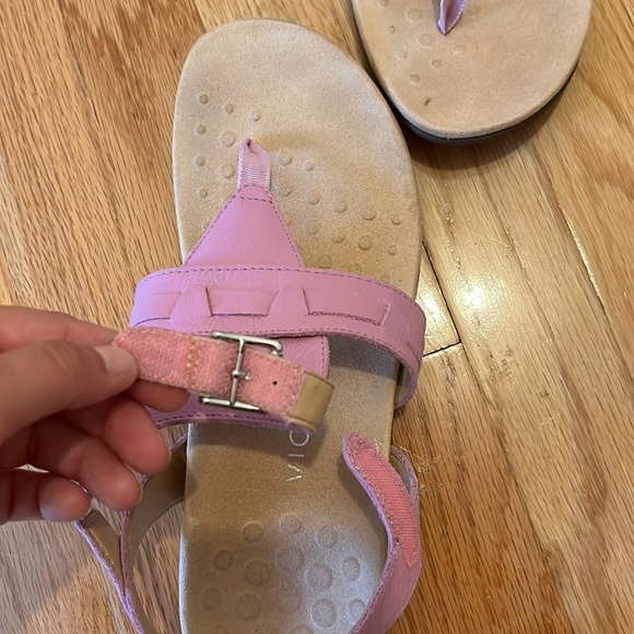 Vionic sandals - Picture 3 of 4